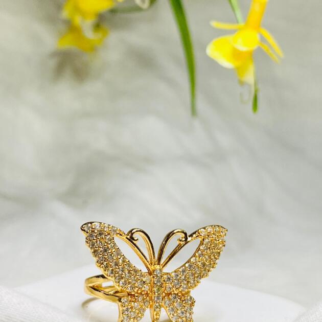 Golden Heart Ring