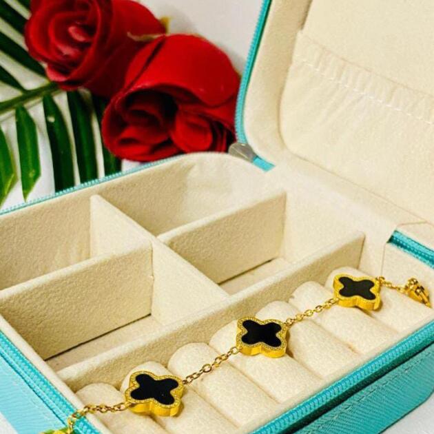 Black Pearl Bracelet