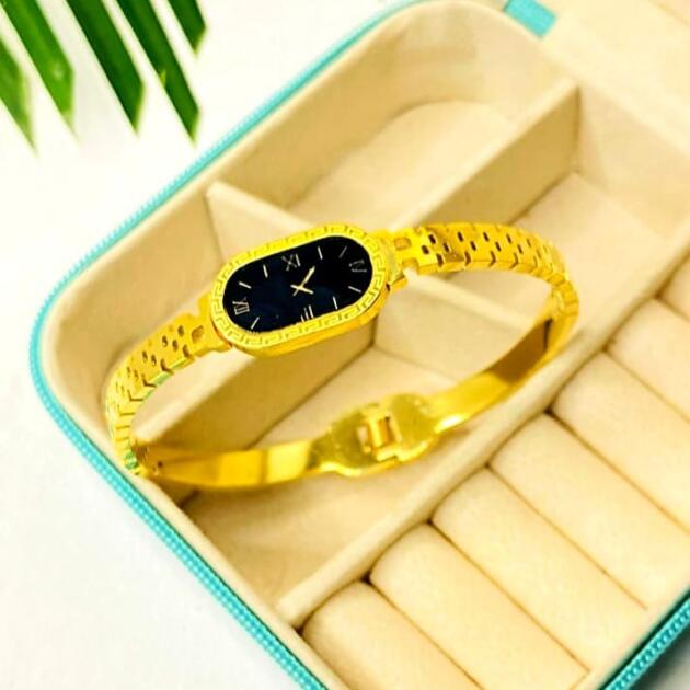 Deluxe Gold Finish Handcuff