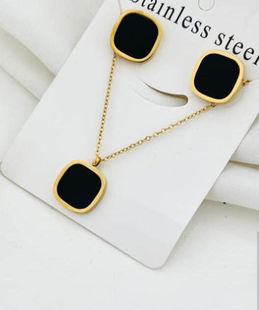 Black & Golden Chic Set