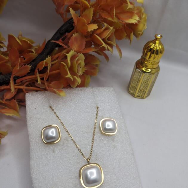Premium Gold & Crystal Set